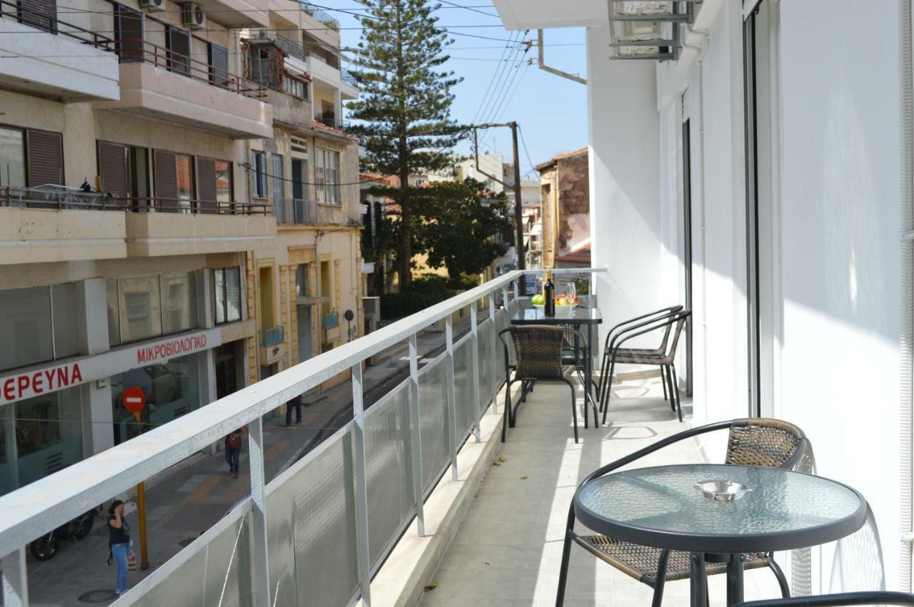 Botonis Bright Spacious Apartment Chania  Exterior photo